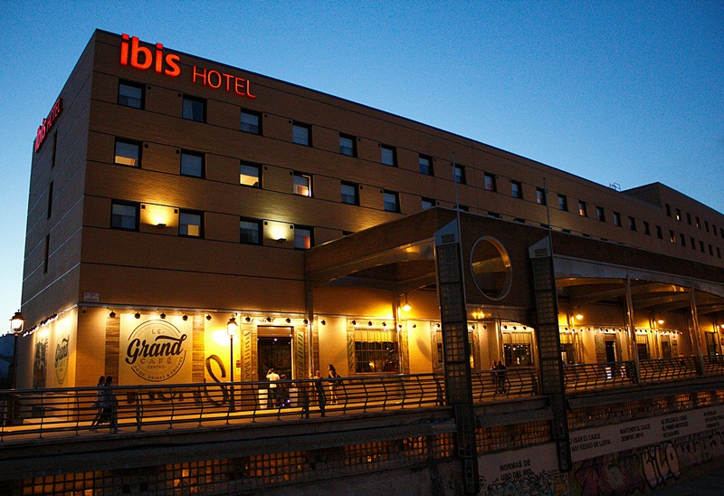 dormir-en-Málaga-Hotel Ibis Málaga y Le Grand Cafe