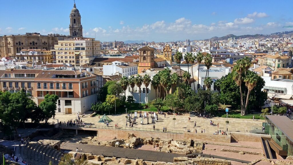 Alcazaba-viewpoint-free-things-to-do-in-Malaga