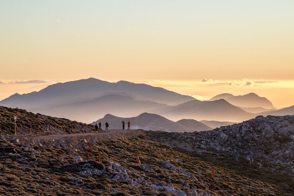 Atardecer_sierra_de_las_nieves