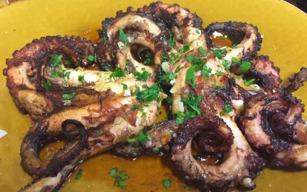 Pulpo-brasa-Iñaki-Comer-en-Málaga