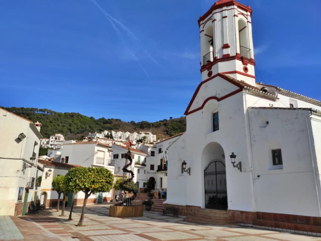 Iglesia-San-Pedro-Genalguacil