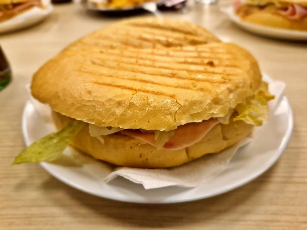 Campero-Burguer-Los-Tilos-Málaga